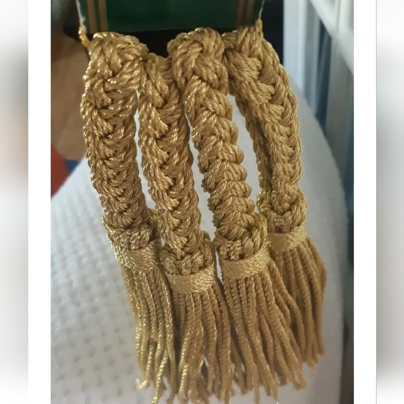 Braided Rope Tassel Napkin Ring Holders Shiny GOLD Hand Made New In Package 4 - Picture 3 of 5